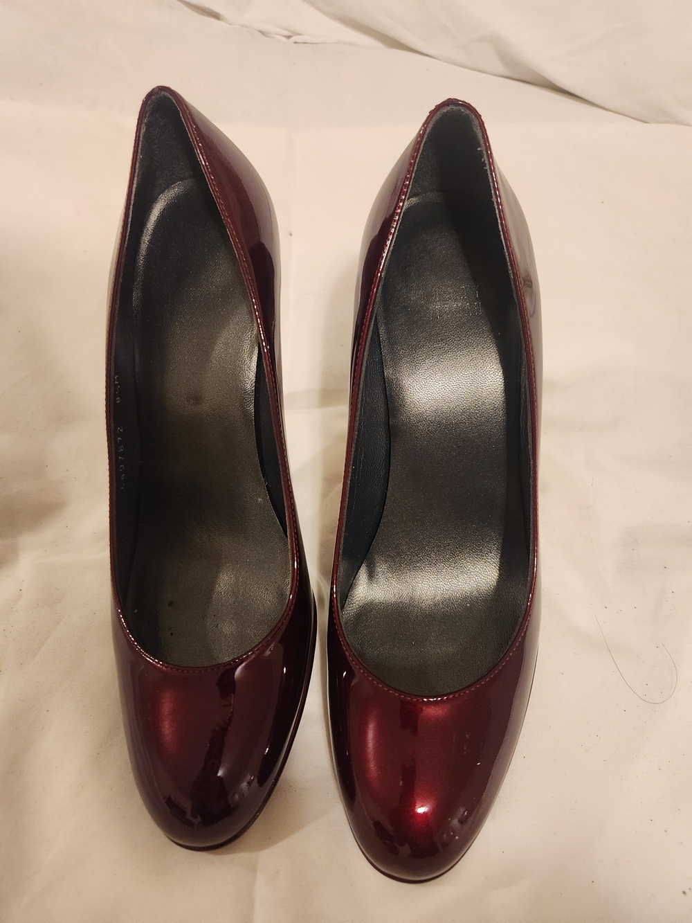 Stuart Weitzman Glossy Wine-Red Patent Pumps